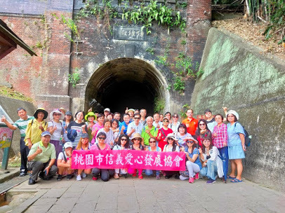 苗栗無料景點˙[功維敘隧道]七彩霓虹多彩多姿、好走、又好拍