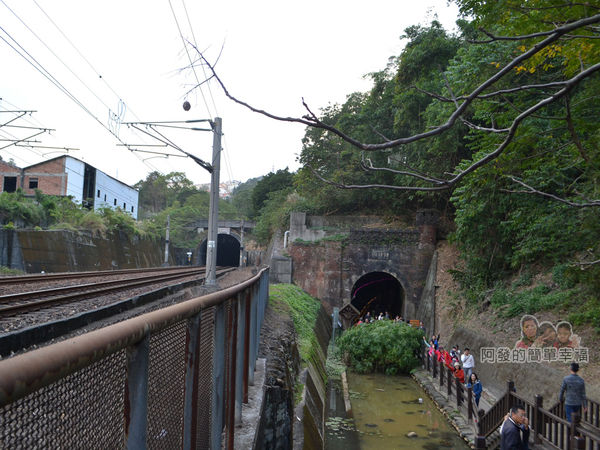 功維敘隧道12-新與舊火車隧道