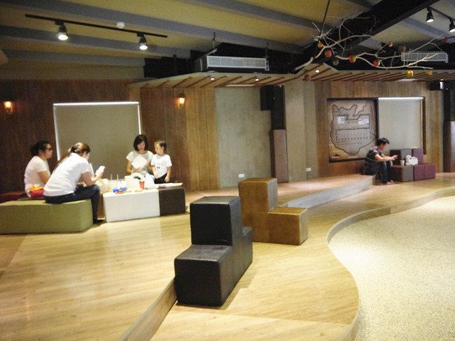 台中。親子餐廳│凹嗚親子主題樂園。密探維京風格堡壘。好吃、好玩還有玩具可帶回家哦! 台中。親子餐廳│凹嗚親子主題樂園。密探維京風格堡壘。好吃、好玩還有玩具可帶回家哦!