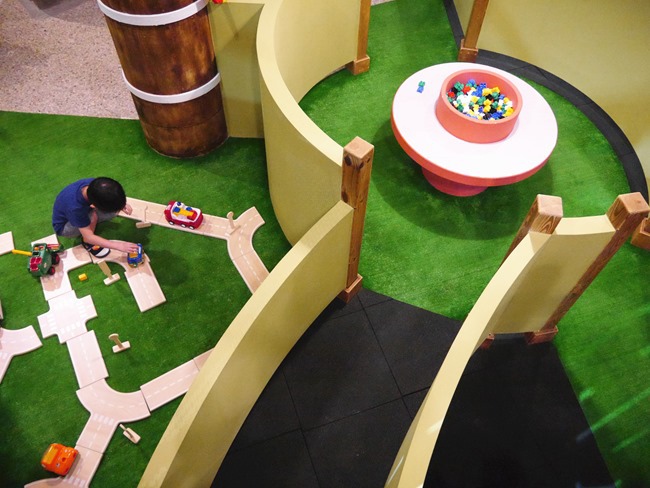 台中。親子餐廳│凹嗚親子主題樂園。密探維京風格堡壘。好吃、好玩還有玩具可帶回家哦! 台中。親子餐廳│凹嗚親子主題樂園。密探維京風格堡壘。好吃、好玩還有玩具可帶回家哦!