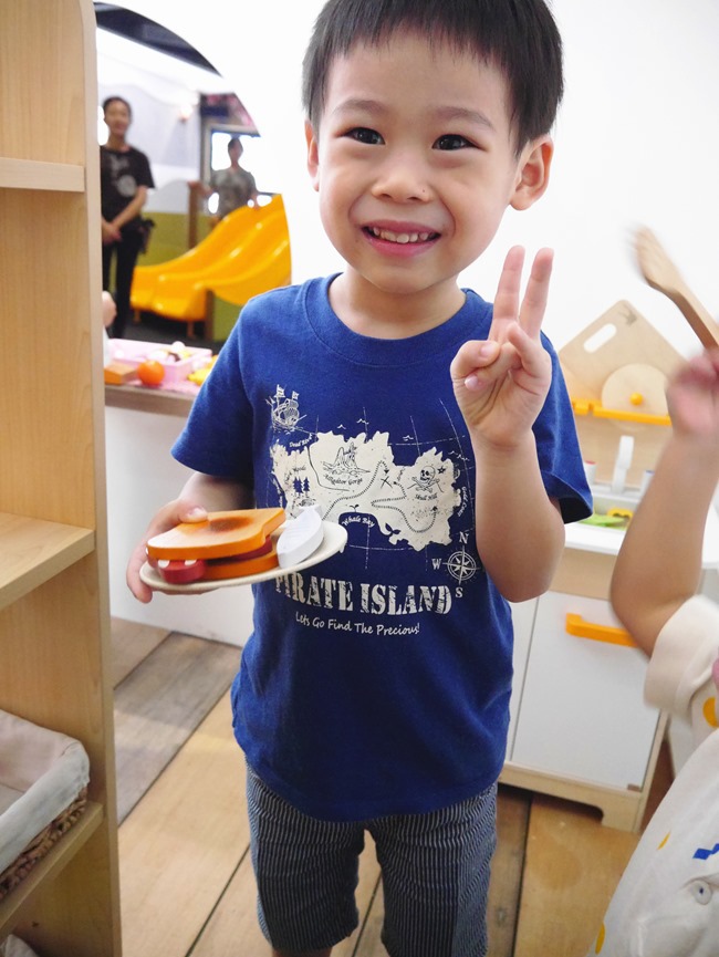 台中。親子餐廳│凹嗚親子主題樂園。密探維京風格堡壘。好吃、好玩還有玩具可帶回家哦! 台中。親子餐廳│凹嗚親子主題樂園。密探維京風格堡壘。好吃、好玩還有玩具可帶回家哦!