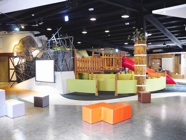 台中。親子餐廳│凹嗚親子主題樂園。密探維京風格堡壘。好吃、好玩還有玩具可帶回家哦! 台中。親子餐廳│凹嗚親子主題樂園。密探維京風格堡壘。好吃、好玩還有玩具可帶回家哦!