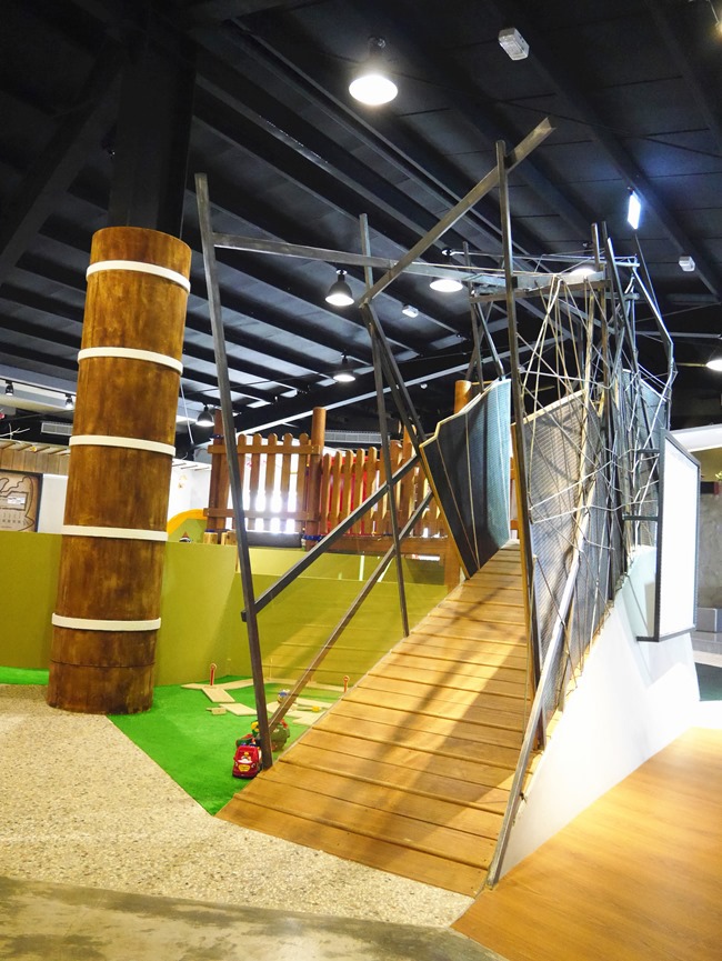 台中。親子餐廳│凹嗚親子主題樂園。密探維京風格堡壘。好吃、好玩還有玩具可帶回家哦! 台中。親子餐廳│凹嗚親子主題樂園。密探維京風格堡壘。好吃、好玩還有玩具可帶回家哦!