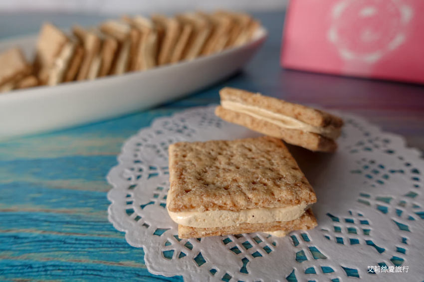 三統漢菓子 燕麥高纖奶霜蛋糕 獨特細緻奶霜搭配燕麥蛋糕 彌月試吃團購甜點推薦 - 艾莉絲愛旅行