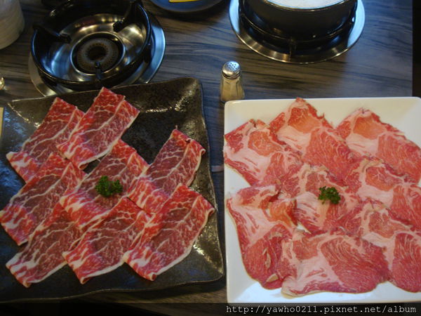 [宜蘭]運動公園附近◎熊飽鍋物◎|野生伊比利豬|無骨牛小排|精緻鍋物