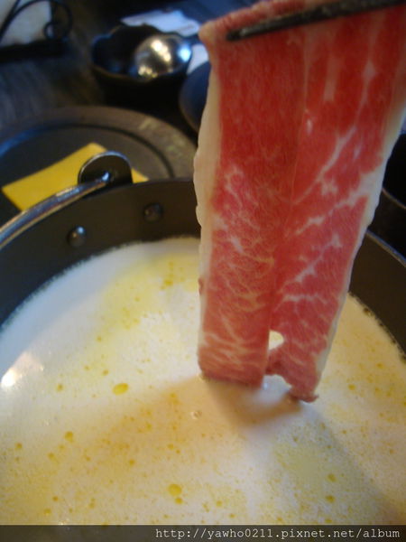 [宜蘭]運動公園附近◎熊飽鍋物◎|野生伊比利豬|無骨牛小排|精緻鍋物