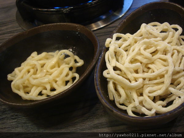 [宜蘭]運動公園附近◎熊飽鍋物◎|野生伊比利豬|無骨牛小排|精緻鍋物
