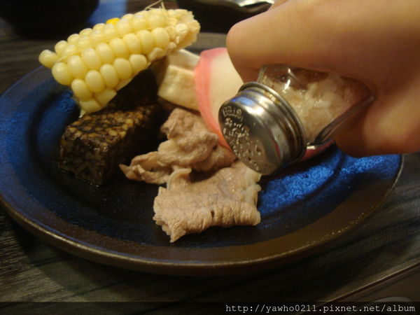 [宜蘭]運動公園附近◎熊飽鍋物◎|野生伊比利豬|無骨牛小排|精緻鍋物