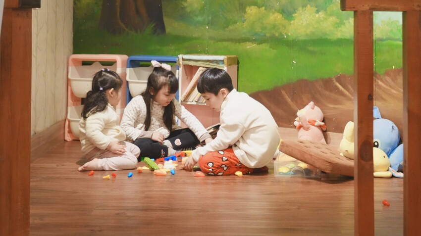 宜蘭火鍋吃到飽268元起！熊飽鍋物泰迪熊主題餐廳，必吃牛奶鍋和泰奶雪花冰。