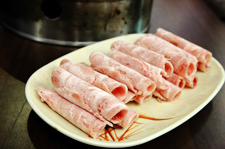 新店羊肉爐吃到飽推薦，羴大王羊肉爐吃到飽只要$550元，羊肉