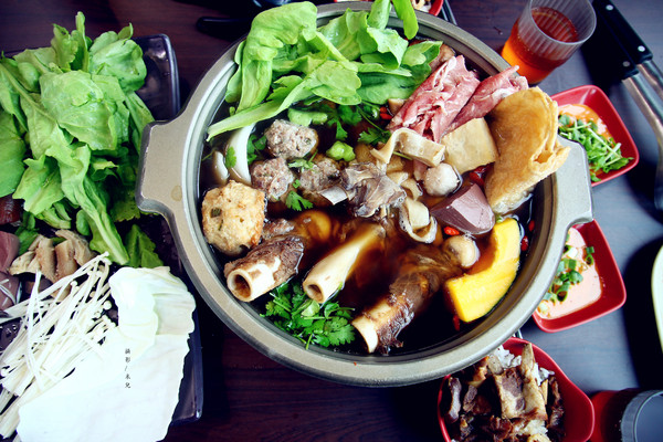 【新北市新店區。鍋物吃到飽】 羴(ㄕㄢ)大王羊肉爐 399元吃到飽 碧潭烏來推薦美食 捷運新店站 (二訪)
