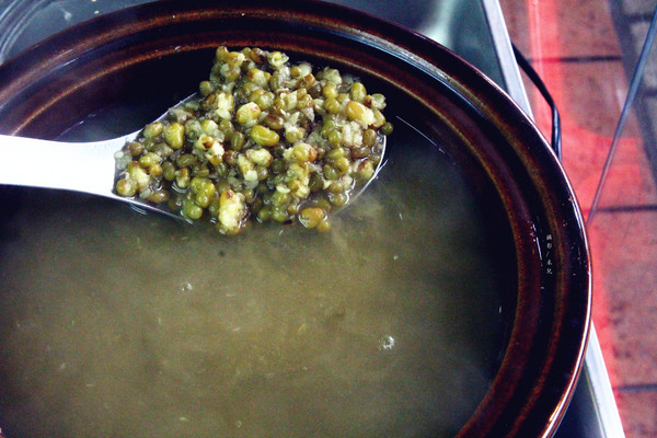 【新北市新店區。鍋物吃到飽】 羴(ㄕㄢ)大王羊肉爐 399元吃到飽 碧潭烏來推薦美食 捷運新店站 (二訪)