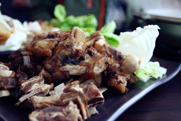 【新北市新店區。鍋物吃到飽】 羴(ㄕㄢ)大王羊肉爐 399元吃到飽 碧潭烏來推薦美食 捷運新店站 (二訪)