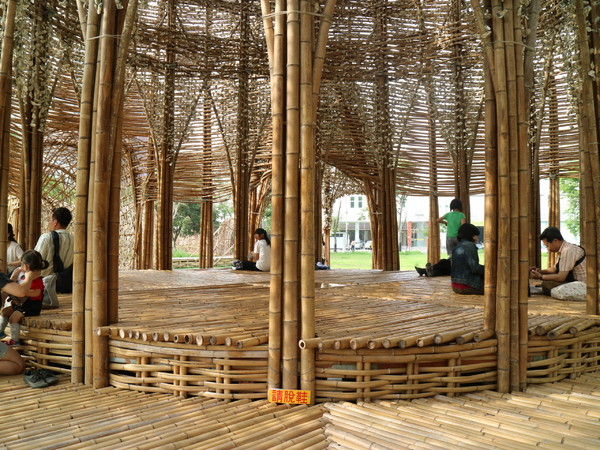 聚竹蚵地景藝術：【高雄旅遊】讓愛與祝福"聚"在一起，竹蚵地景藝術