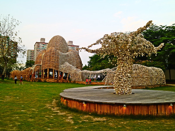 聚竹蚵地景藝術：【高雄旅遊】讓愛與祝福"聚"在一起，竹蚵地景藝術