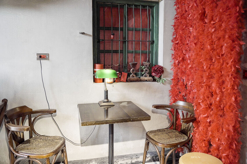 宜蘭礁溪咖啡廳推薦「定邦咖啡」季節限定巨無霸水蜜桃冰!