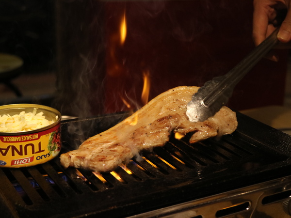 富士山龍フジヤマドラコン(台灣內湖店)：【台北美食】日本知名燒烤名店富士山龍フジヤマドラコン(台灣內湖店)@捷運西湖站