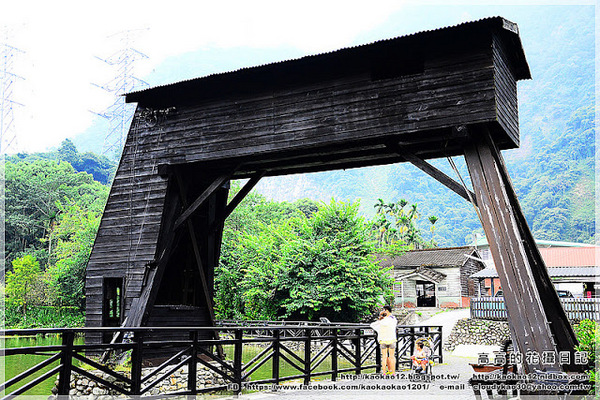 車埕木業館：【南投】水里鄉。車埕木業展示館 ＆ 貯木池與天車