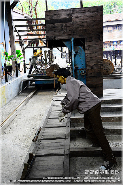 車埕木業館：【南投】水里鄉。車埕木業展示館 ＆ 貯木池與天車