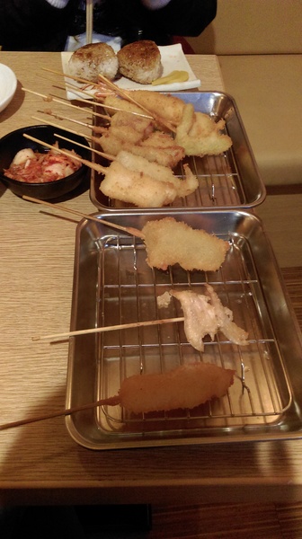 大阪新世界元祖串炸(大阪新世界元祖串炸達摩)：【台北市中山區 / 日式料理】來自大阪的大阪新世界元祖串炸