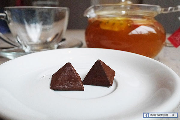 台北中山【LeTAO小樽洋菓子舖中山店】厚燒鬆餅太好吃啦！下午茶。鬆餅。捷運中山站下午茶