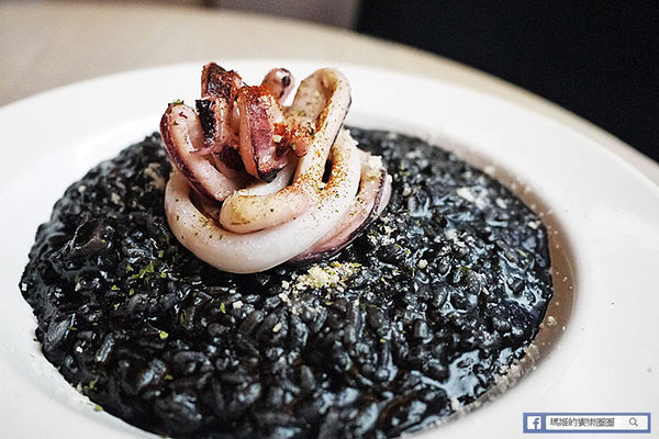 台北中山【LeTAO小樽洋菓子舖中山店】厚燒鬆餅太好吃啦！下午茶。鬆餅。捷運中山站下午茶