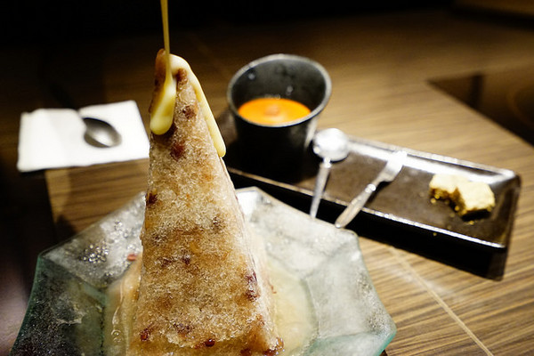 聚北海道昆布鍋(大墩店)：聚北海道昆布鍋(大墩店)-美食商大墩食衣2 樓-時尚現代空間-餐點一樣用心