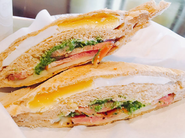 ［大安區 捷運科技大樓站］倆倆號 Evans Burger 相關企業 熱壓吐司 異國小食店 