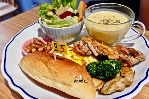 米寓:台南 中西區.溫馨環境 輕食餐廳 米寓 Apartment M. 米寓:台南 中西區.溫馨環境 輕食餐廳 米寓 Apartment M.