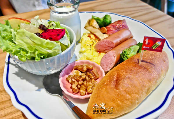 米寓:台南 中西區.溫馨環境 輕食餐廳 米寓 Apartment M. 米寓:台南 中西區.溫馨環境 輕食餐廳 米寓 Apartment M.