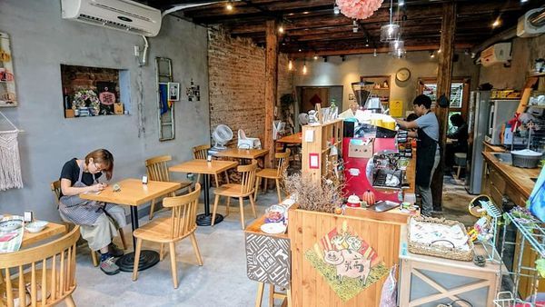 44715854_2104637996234545_6992661328636674048_n