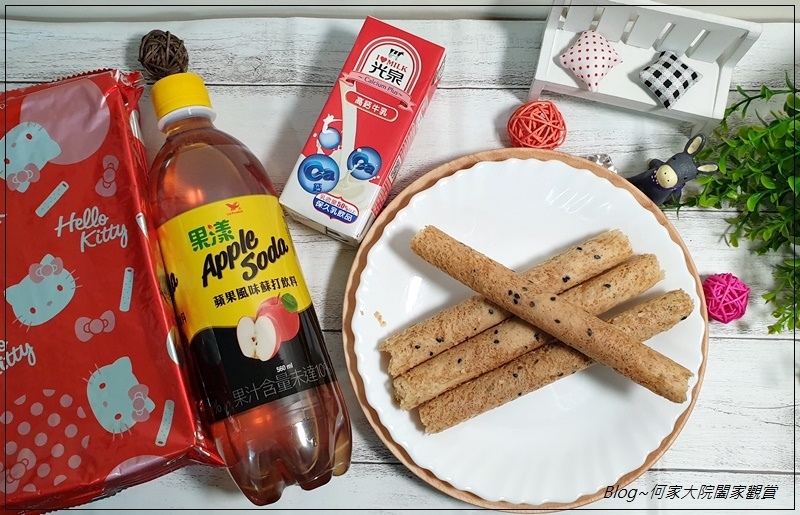 喜年來蛋捲 Hello Kitty芝麻蛋捲手提蛋捲禮盒 15