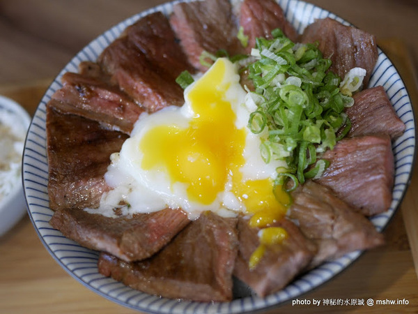 滿燒肉丼食堂(員林店)：【食記】彰化Yakiniku Don Syokudou 滿燒肉丼食堂 (員林店)@員林崇實高工&員林國小 : 口味水準還算一致的平價好味道