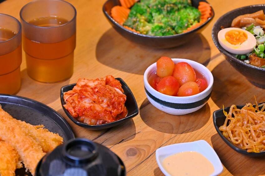 台中市北區台中北區美食推薦 7種湯頭12小時熬煮 特盛大肉量好滿足 洋食風季節拉麵推薦/盡心亭拉麵