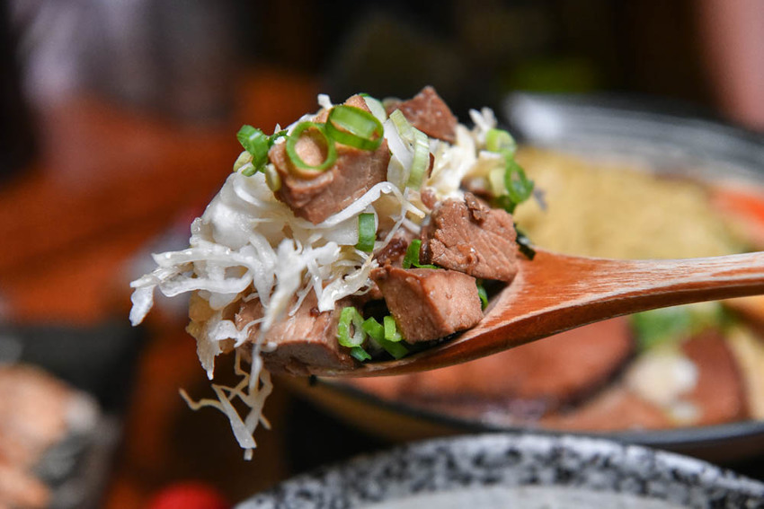 盡心亭:2020新菜單!鄰近中國醫藥大學,可客製化的手作豚骨叉燒拉麵,份量十足用料實在!