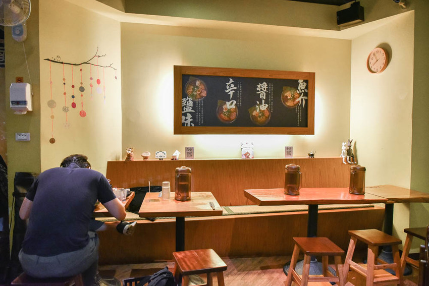 盡心亭:2020新菜單!鄰近中國醫藥大學,可客製化的手作豚骨叉燒拉麵,份量十足用料實在!