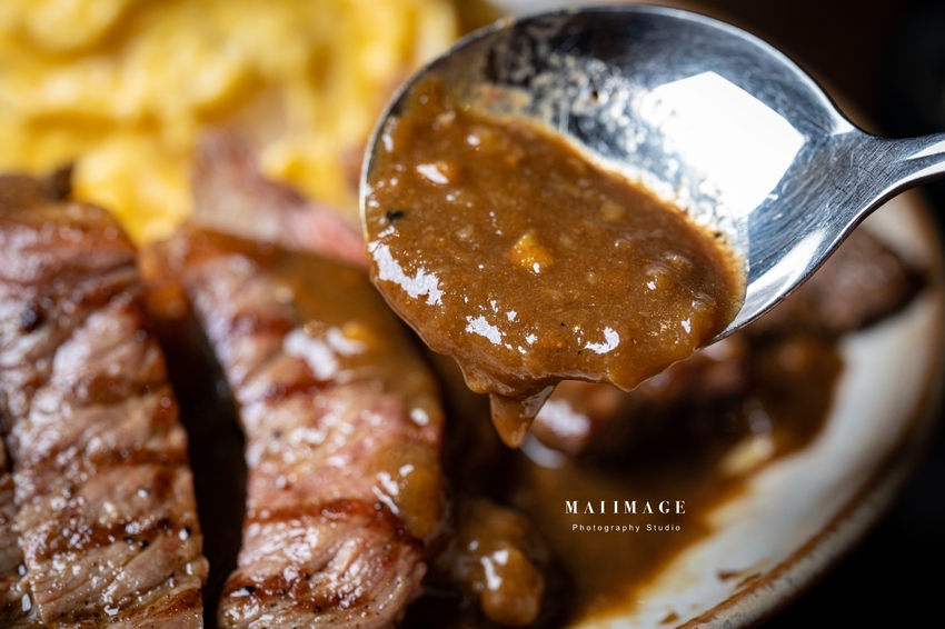 全台cp值最高水果千層在中壢，5種高檔新鮮水果入千層一片只要160元，沒吃過別說你是千層控。