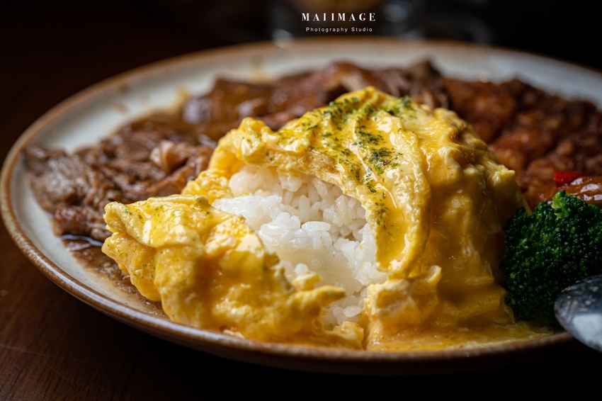 全台cp值最高水果千層在中壢，5種高檔新鮮水果入千層一片只要160元，沒吃過別說你是千層控。