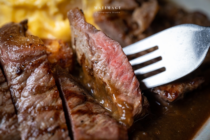 全台cp值最高水果千層在中壢，5種高檔新鮮水果入千層一片只要160元，沒吃過別說你是千層控。