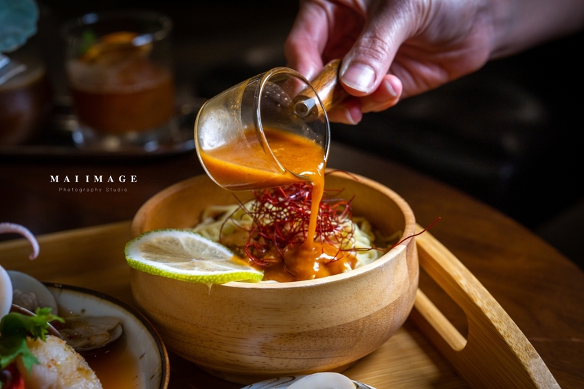 你絕對沒吃過的泰新鮮SEAFOOD涼麵、泰式奶茶千層蛋糕,今年夏天『好咖』給你滿滿的泰味~『好咖Howcup』中原大學美食