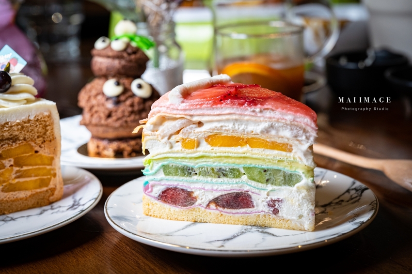 全台cp值最高水果千層在中壢，5種高檔新鮮水果入千層一片只要160元，沒吃過別說你是千層控。