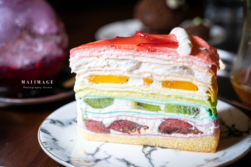 全台cp值最高水果千層在中壢，5種高檔新鮮水果入千層一片只要160元，沒吃過別說你是千層控。