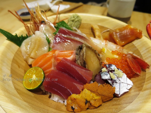 和諧的美味 ..八十八丼