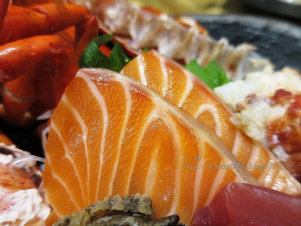 和諧的美味 ..八十八丼