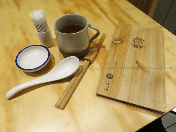 和諧的美味 ..八十八丼