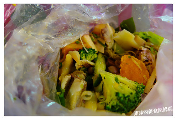 阿姨塩水雞 ~ 60種選擇．士林夜士外圍不需擠在人群中(有座位) -捷運劍潭站