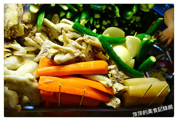 阿姨塩水雞 ~ 60種選擇．士林夜士外圍不需擠在人群中(有座位) -捷運劍潭站