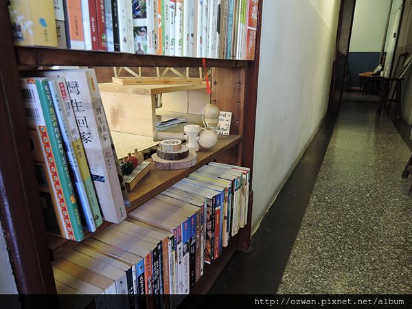 [吃喝]咖啡、童趣、輕食～紅葉食趣 RedLeaf Cafe。