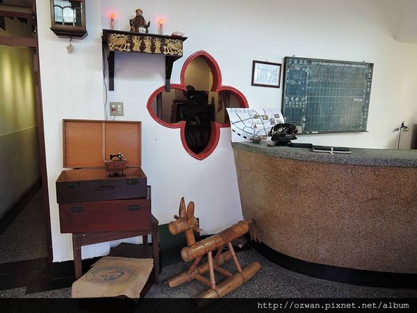 [吃喝]咖啡、童趣、輕食～紅葉食趣 RedLeaf Cafe。