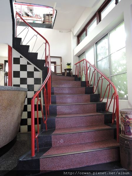 [吃喝]咖啡、童趣、輕食～紅葉食趣 RedLeaf Cafe。